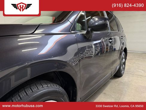 Used 2017 Subaru Forester 2.5i Limited image 2