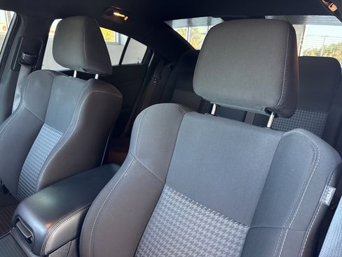 Used 2023 Dodge Charger R/T w/ Blacktop Package image 26