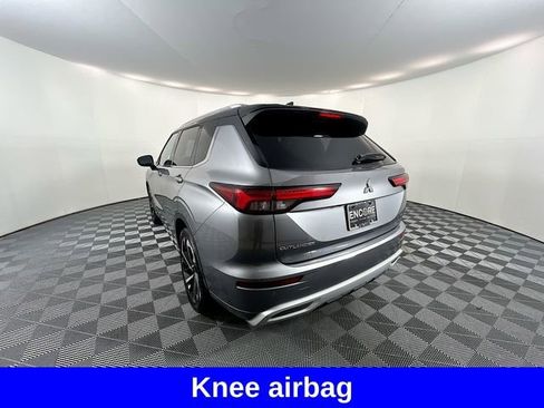 Used 2023 Mitsubishi Outlander SEL image 7
