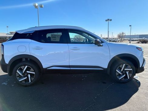 New 2026 Nissan Kicks SV w/ SV Premium Package image 7