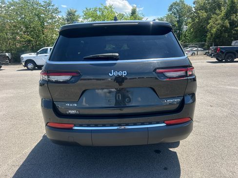 Used 2023 Jeep Grand Cherokee L Limited AWD/4WD image 6