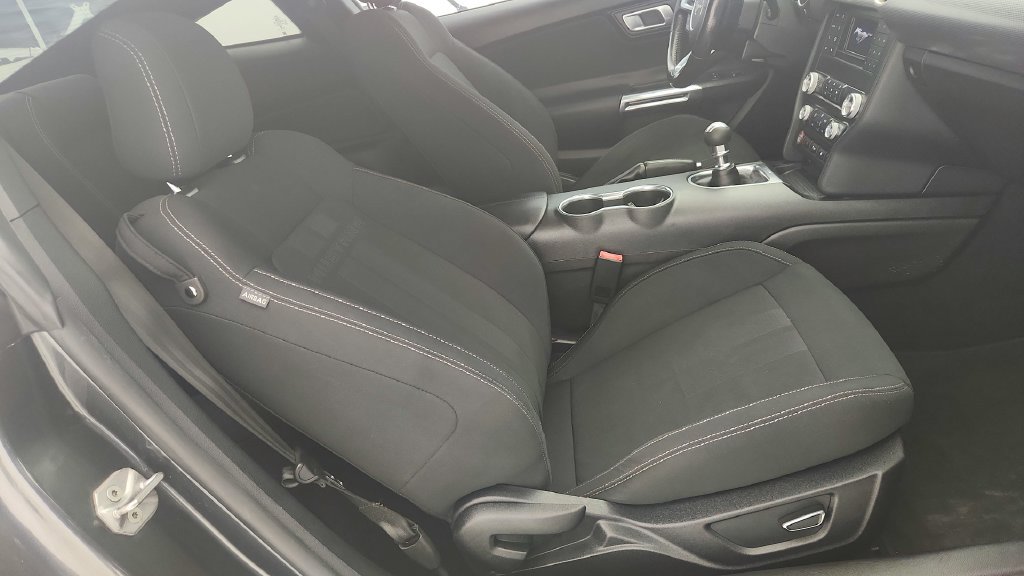 Used 2019 Ford Mustang GT RWD image 26