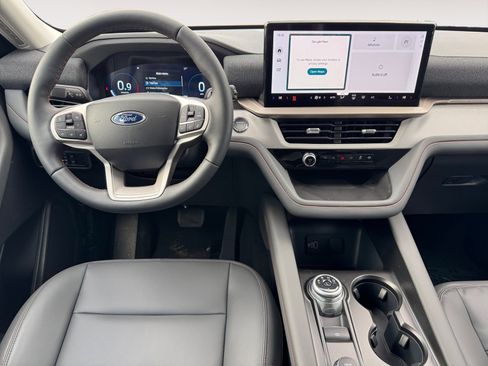New 2026 Ford Explorer Active w/ Active Comfort Package image 12