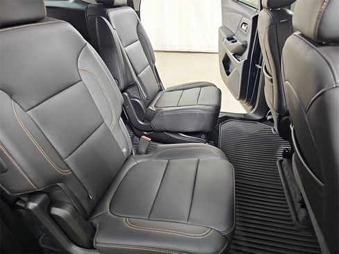 Certified 2020 Chevrolet Traverse LT w/ LT Premium Package image 15