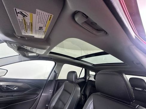 Used 2024 GMC Terrain SLT w/ Elevation Edition AWD/4WD image 24