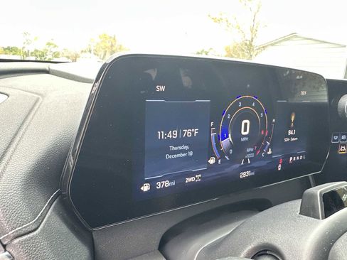 New 2025 Chevrolet Traverse LT w/ Enhanced Driving Package image 24