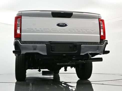 New 2026 Ford F250 XL w/ XL Chrome Package AWD/4WD image 22