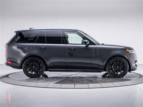 Used 2024 Land Rover Range Rover SE image 6