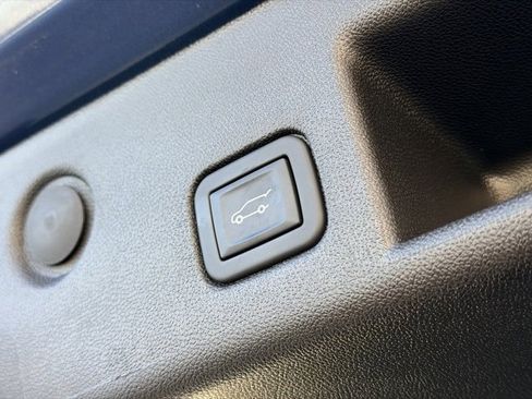 Certified 2024 Chevrolet Equinox LT w/ LPO, Floor Liner Package image 27