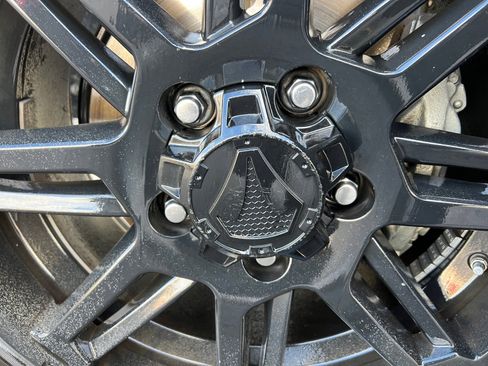 Used 2019 Toyota Tundra SR5 w/ SR5 Upgrade Package image 38