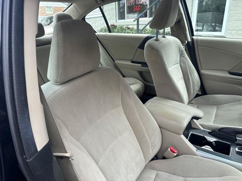 Used 2013 Honda Accord EX image 12