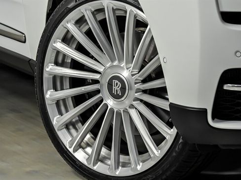 Used 2021 Rolls-Royce Cullinan AWD/4WD image 4