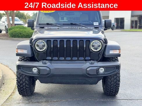 Used 2022 Jeep Wrangler Sport AWD/4WD image 5