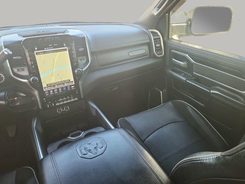 Used 2020 RAM 2500 Laramie w/ Night Edition image 9