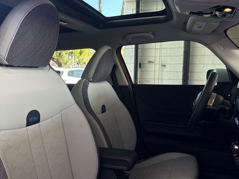 Used 2025 MINI Cooper S FWD image 31
