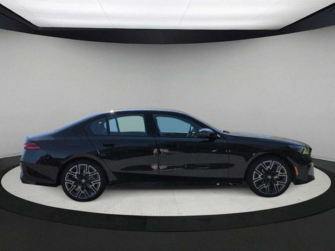 New 2027 BMW 550e xDrive w/ Executive Package AWD/4WD image 9