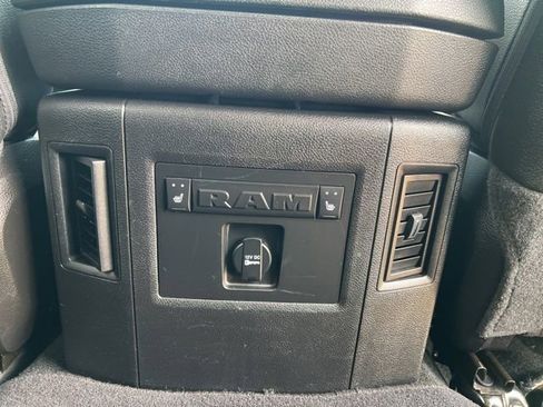 Used 2014 RAM 1500 Laramie w/ Convenience Group AWD/4WD image 25