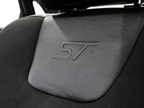 Used 2019 Ford Edge ST w/ Convenience Package AWD/4WD image 7