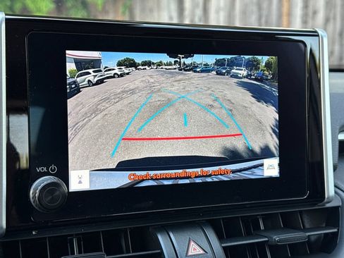 Certified 2025 Toyota RAV4 LE AWD/4WD image 18