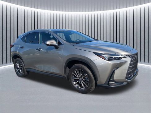 Used 2023 Lexus NX 250 FWD w/ Premium Package image 3