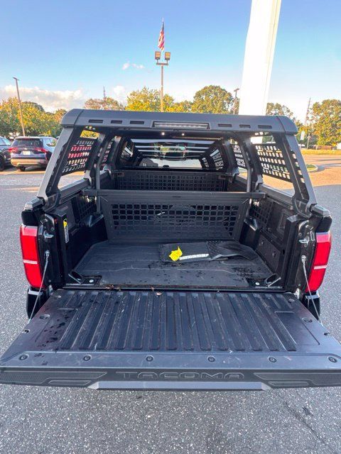 Used 2025 Toyota Tacoma TRD Off-Road w/ TRD Off Road Premium Package AWD/4WD image 6