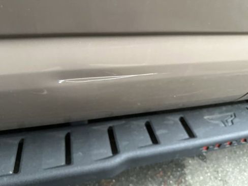 Used 2020 Nissan Titan PRO-4X w/ Pro-4x Convenience Package image 9