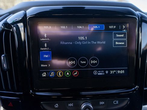 Used 2023 Chevrolet Traverse Premier w/ Redline Edition image 18