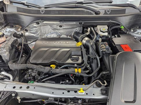 Certified 2024 Chevrolet Trax LT w/ Driver Confidence Package image 33