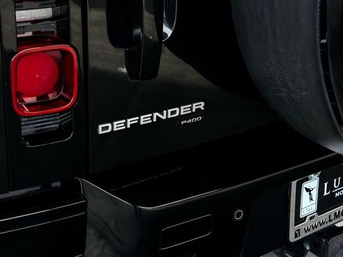 Used 2022 Land Rover Defender 110 XS Edition image 24