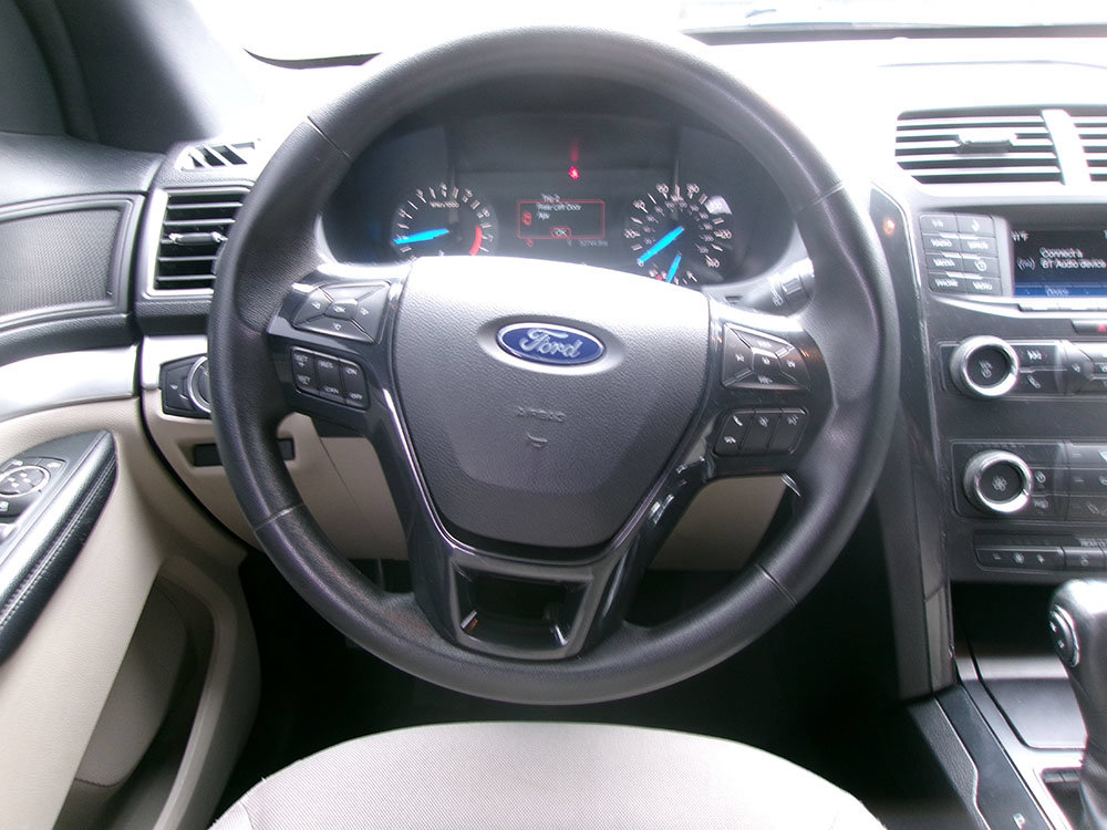Used 2018 Ford Explorer 4WD w/ Class II Trailer Tow Package image 15