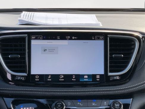 New 2026 Chrysler Pacifica Select image 12