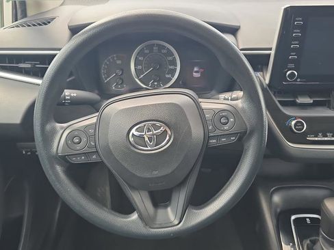 Used 2021 Toyota Corolla LE FWD image 11