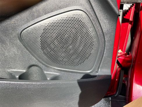 Used 2018 Ford EcoSport SE w/ SE Convenience Package image 20