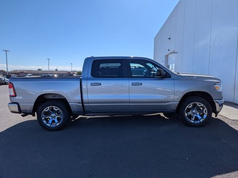 Used 2022 RAM 1500 Big Horn AWD/4WD image 4