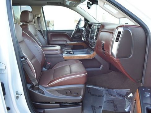 Used 2016 Chevrolet Silverado 1500 High Country image 40
