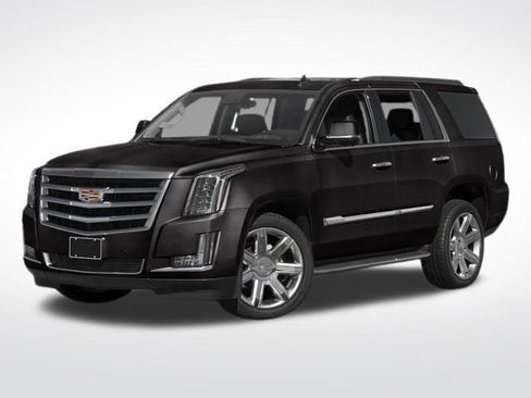 Used 2017 Cadillac Escalade Luxury image 1