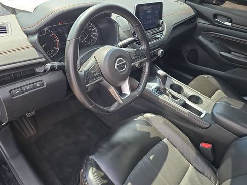 Used 2022 Nissan Altima 2.0 SR FWD image 16