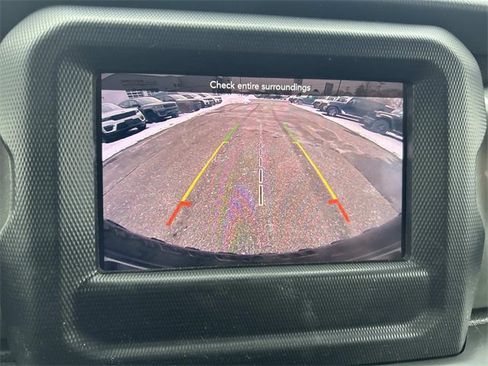 Used 2019 Jeep Wrangler Unlimited Sahara w/ Cold Weather Group image 30