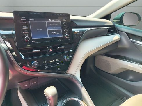 Used 2023 Toyota Camry SE image 22