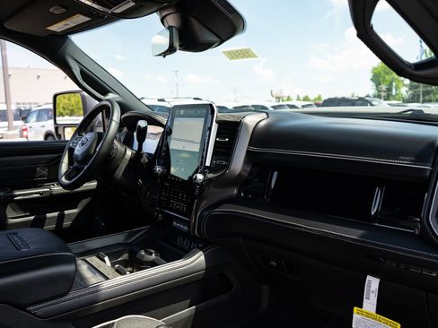 New 2026 RAM 3500 Limited AWD/4WD image 38