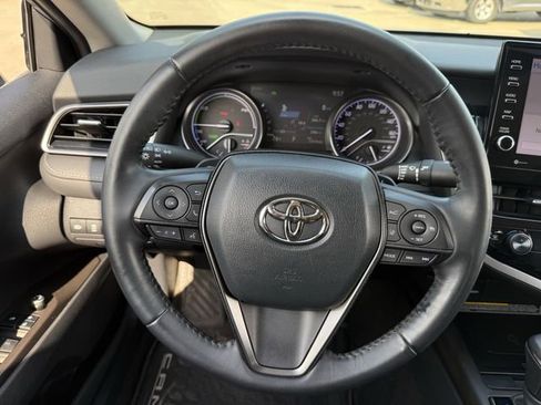 Used 2021 Toyota Camry XSE w/ Cold Weather Package FWD image 12
