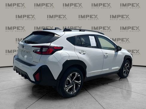Used 2024 Subaru Crosstrek 2.0i Premium image 5
