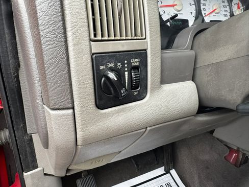 Used 2004 Dodge Ram 1500 Truck SLT RWD image 13