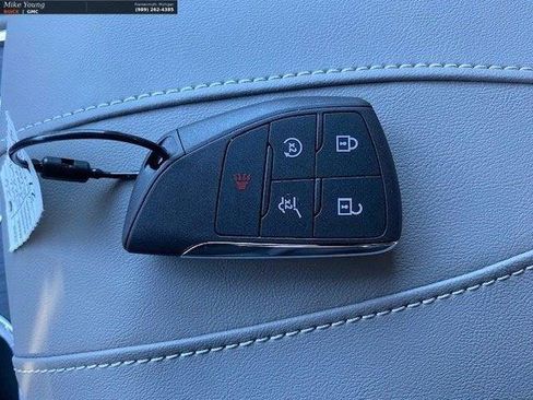 New 2026 GMC Acadia Elevation w/ Elevation Premium Package AWD/4WD image 24