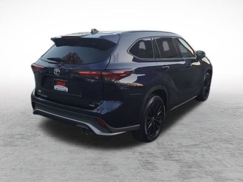 Certified 2024 Toyota Highlander XSE image 7