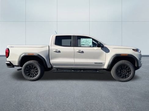 New 2026 GMC Canyon Elevation w/ Convenience Package image 2