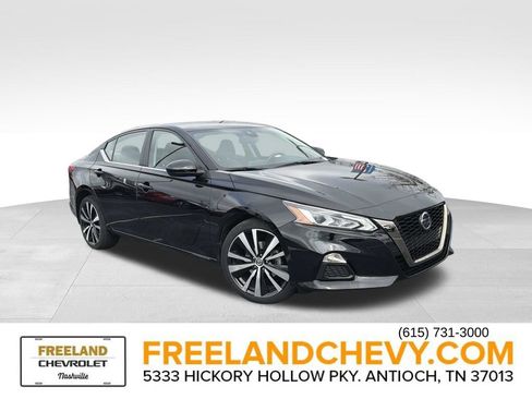 Used 2022 Nissan Altima 2.5 SR image 1