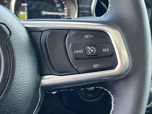 Used 2023 Jeep Wrangler Unlimited Sahara w/ Cold Weather Group AWD/4WD image 20