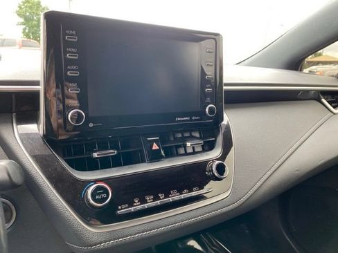 Used 2019 Toyota Corolla SE w/ SE Option Package FWD image 14