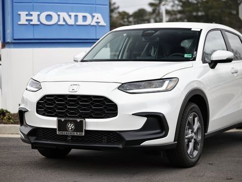 New 2026 Honda HR-V LX image 2